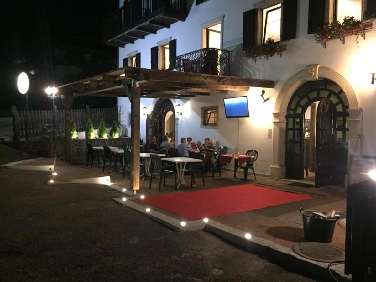 Albergo Locanda Corona Ballino エクステリア 写真